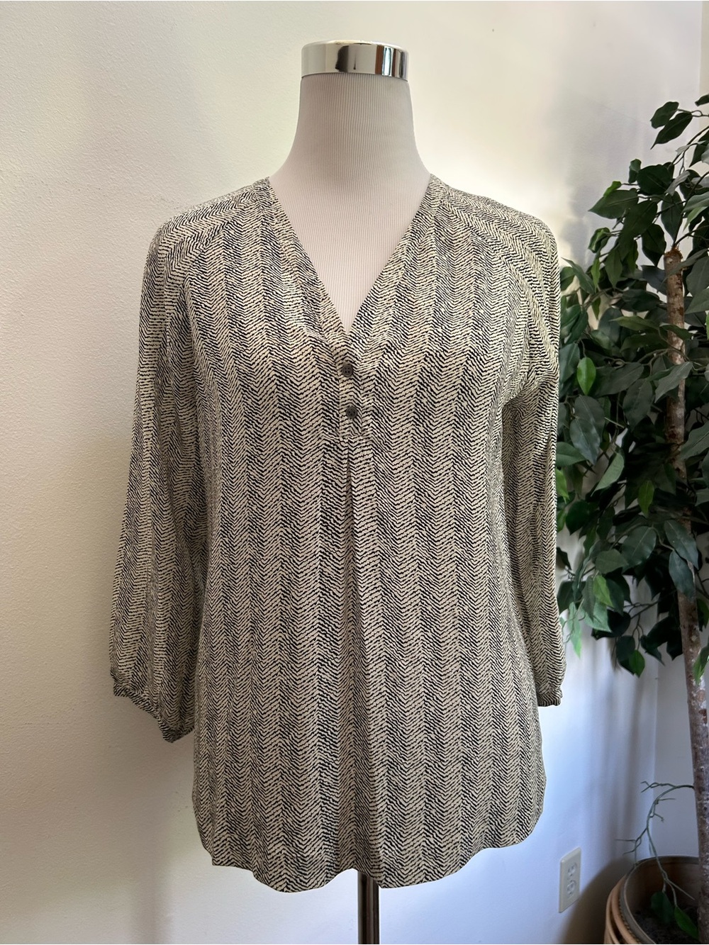 Joie 100% Silk Print Blouse